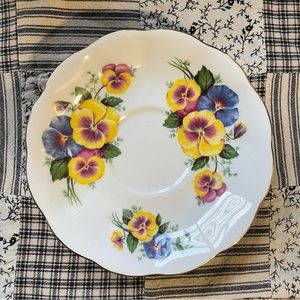 Pansy - No Series - Royal Albert (saucer only)